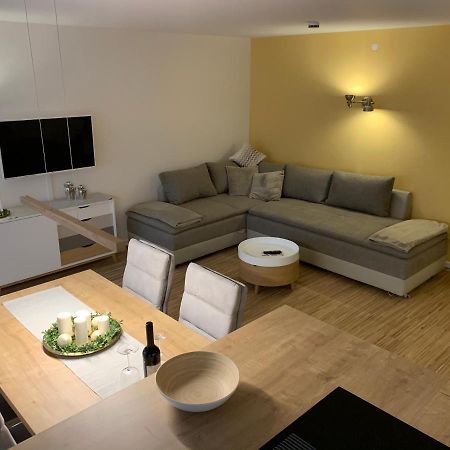 Moderne Ferienwohnung Nahe Swr Und Golfplatz Baden-Baden Exteriör bild