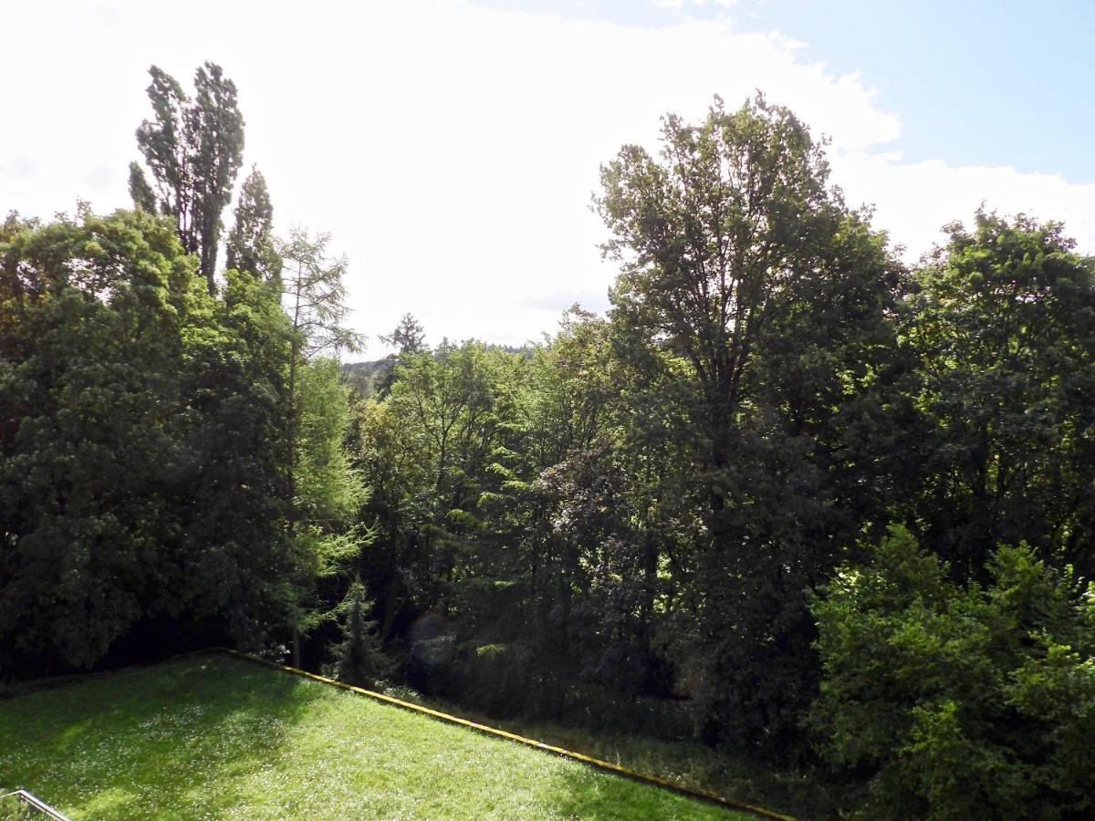 Moderne Ferienwohnung Nahe Swr Und Golfplatz Baden-Baden Exteriör bild
