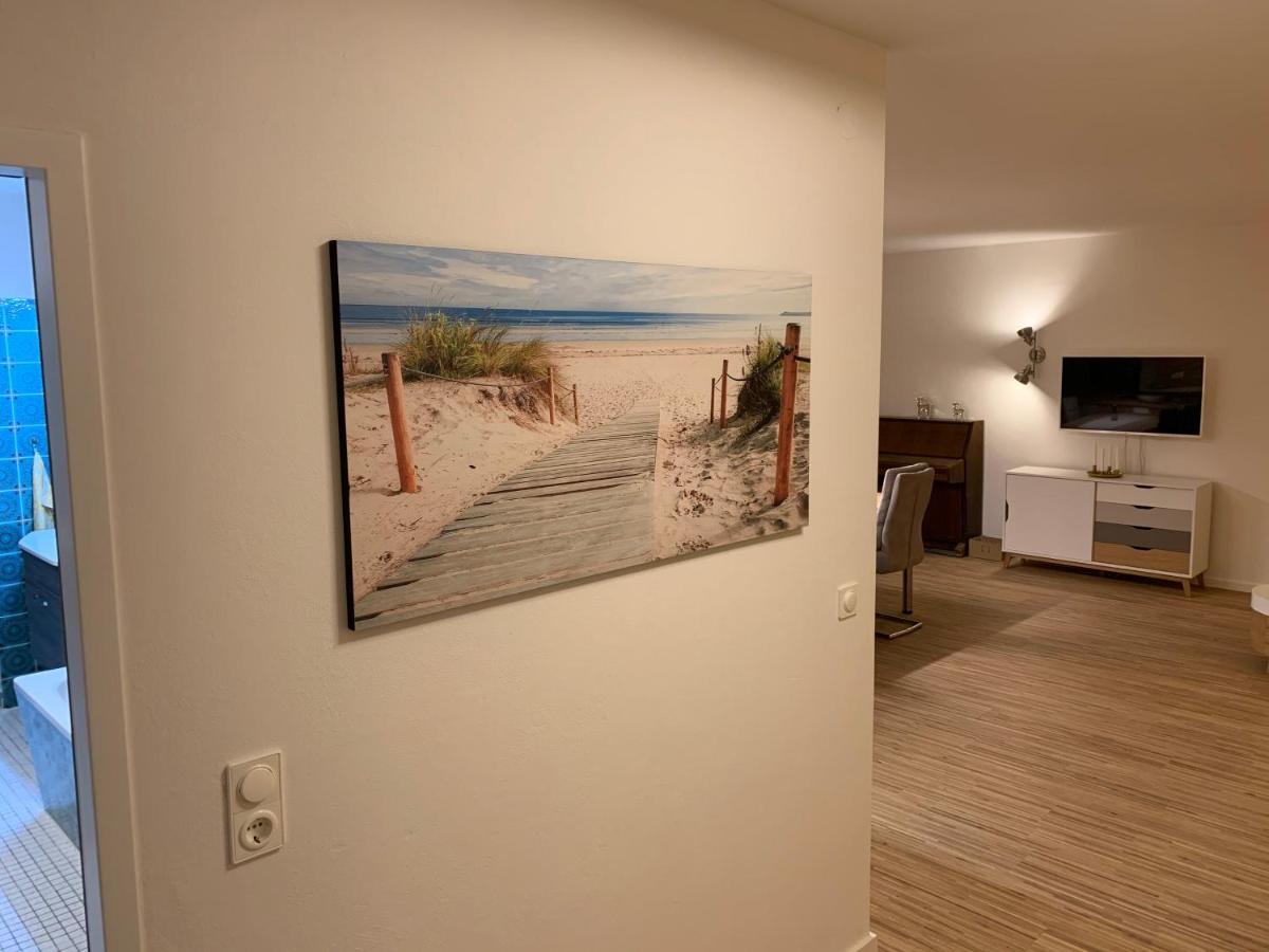 Moderne Ferienwohnung Nahe Swr Und Golfplatz Baden-Baden Exteriör bild